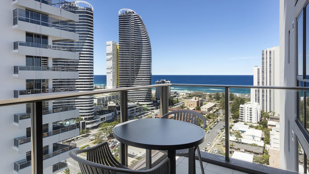 Avani Broadbeach Residences Gold Coast Exterior photo